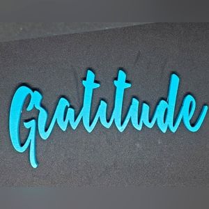 Small Wooden Turquiose "Gratitude" Sign